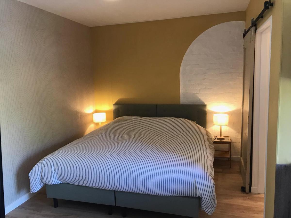 T Schooltje Otel Schoondijke Dış mekan fotoğraf