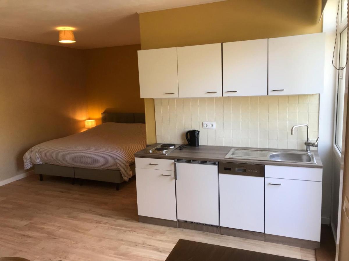 T Schooltje Otel Schoondijke Dış mekan fotoğraf